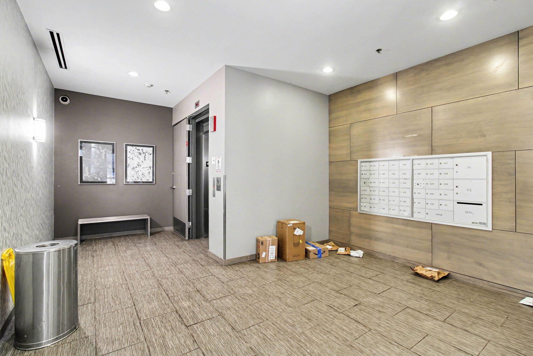 Lobby / Mailroom