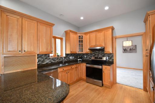 granite tops with tile backsplash
