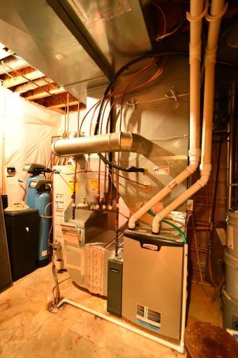 High efficiency furnace(2019) iron filter & water softener