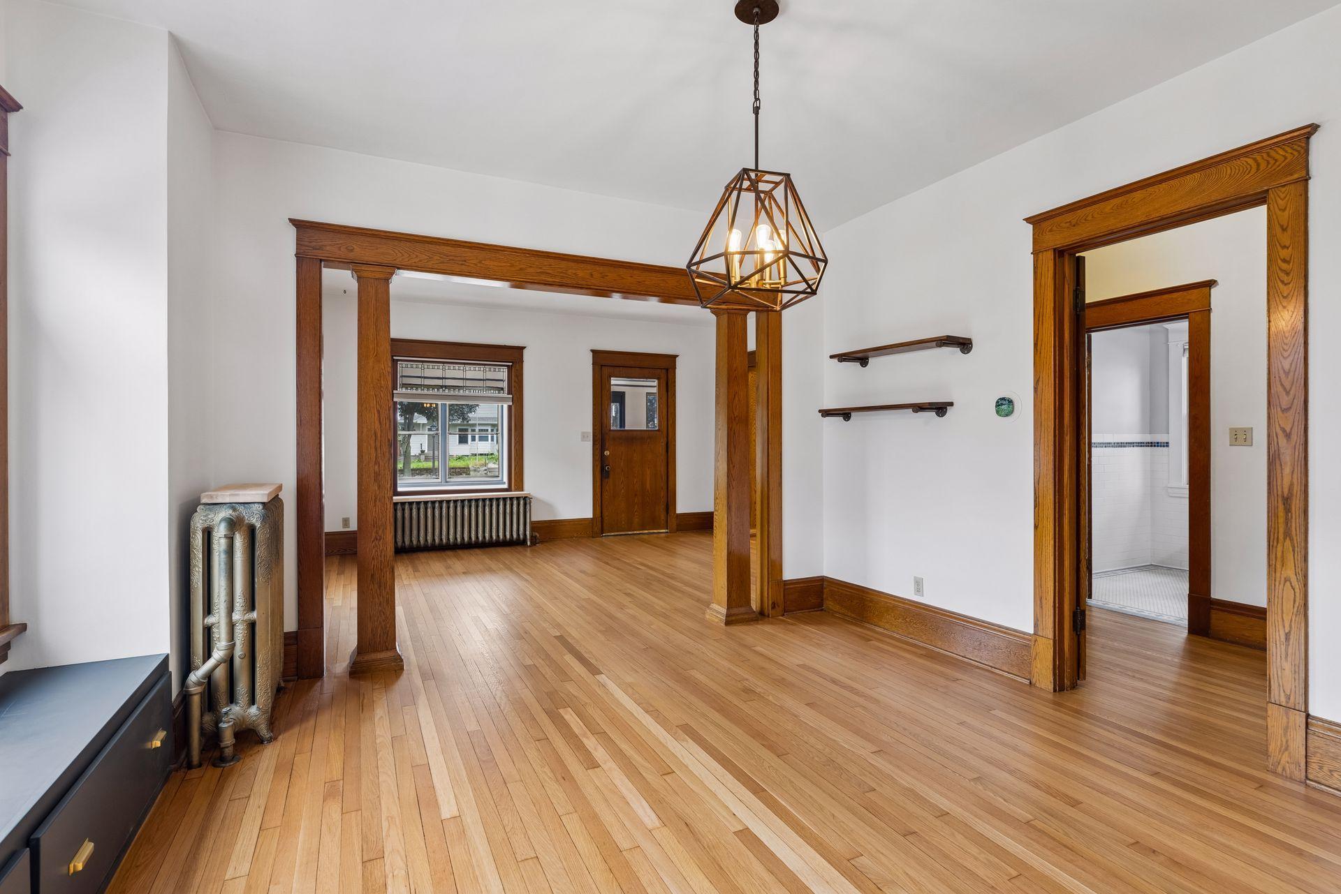 1413 Como Avenue, Saint Paul, MN 55108