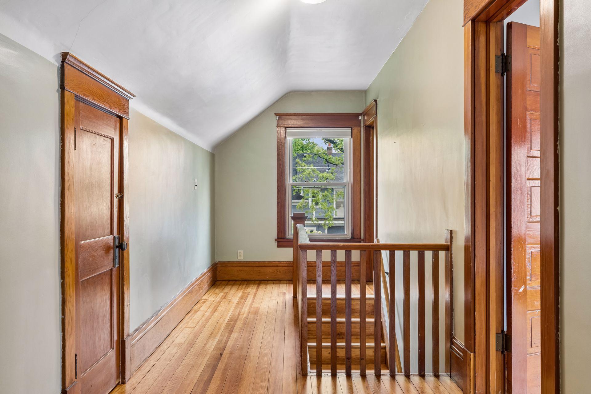 1413 Como Avenue, Saint Paul, MN 55108