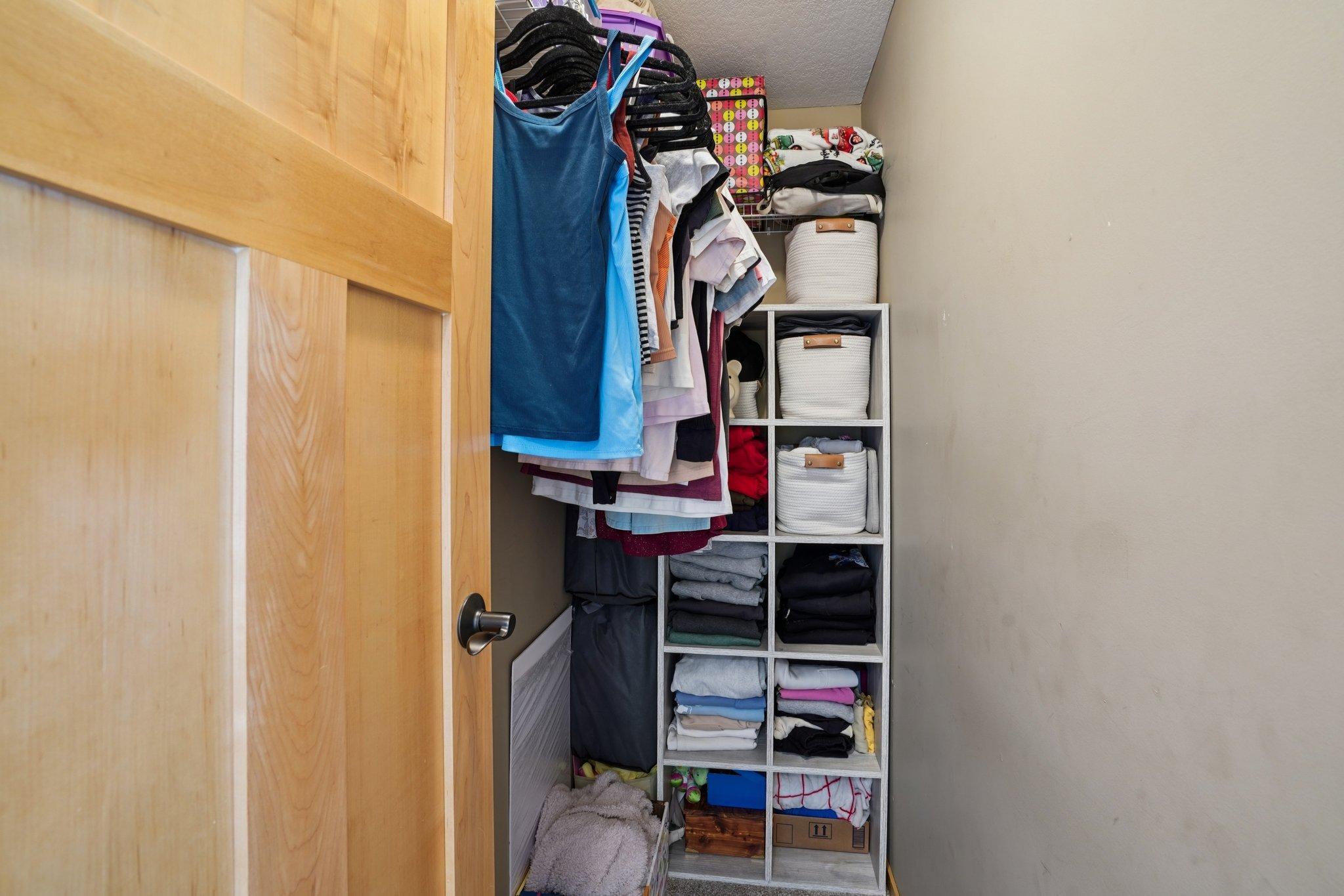 42-web-or-mls-Morningside Ct-S0804-042.jpg