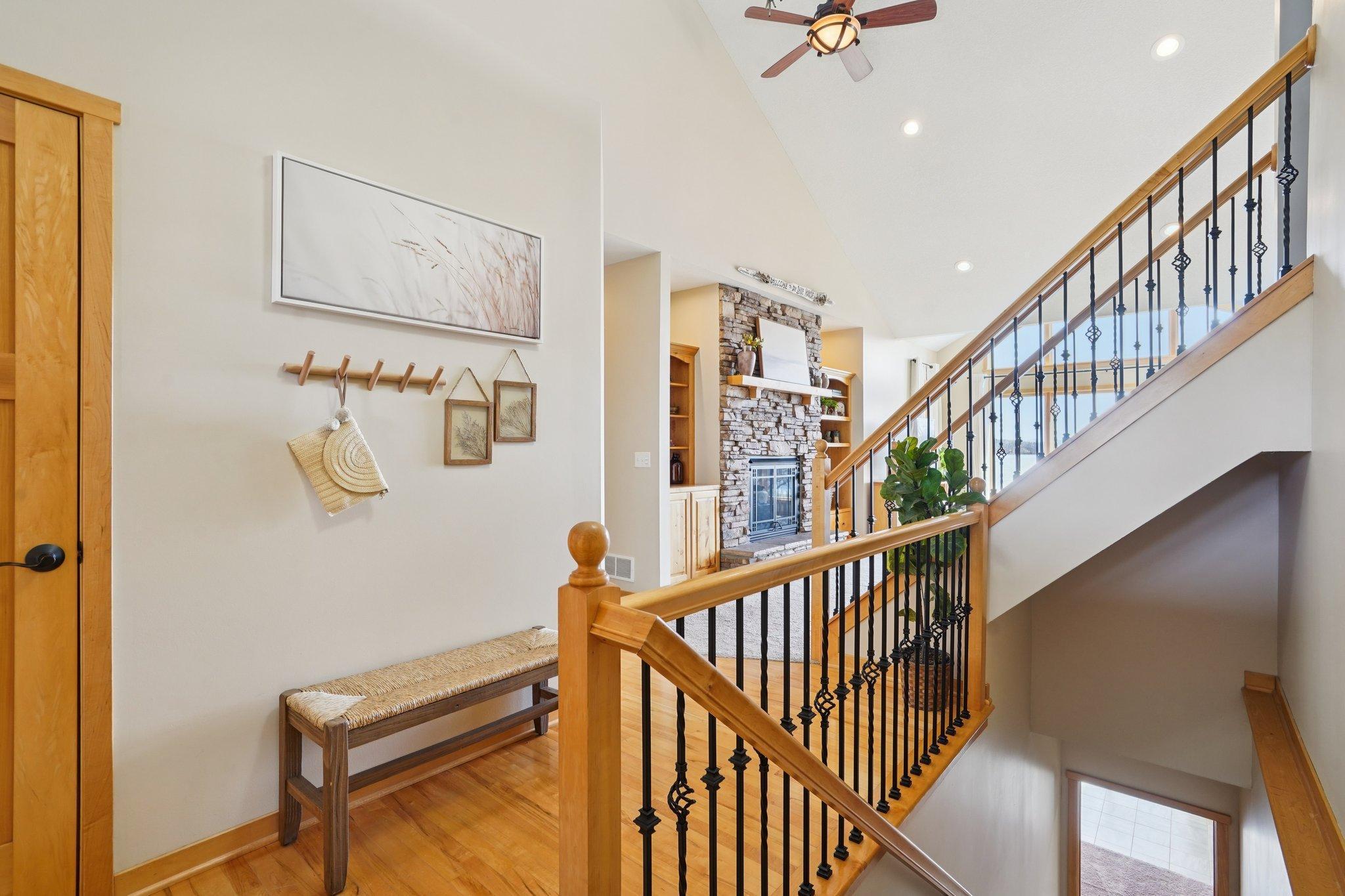 7-web-or-mls-Morningside Ct-S0804-007.jpg