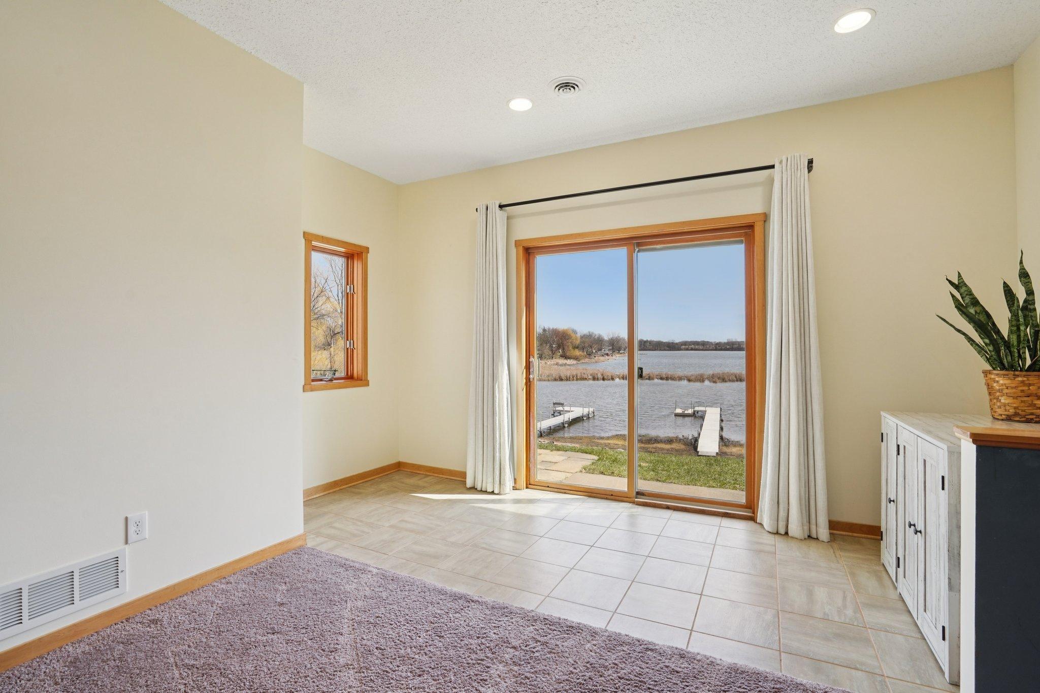 10-web-or-mls-Morningside Ct-S0804-010.jpg