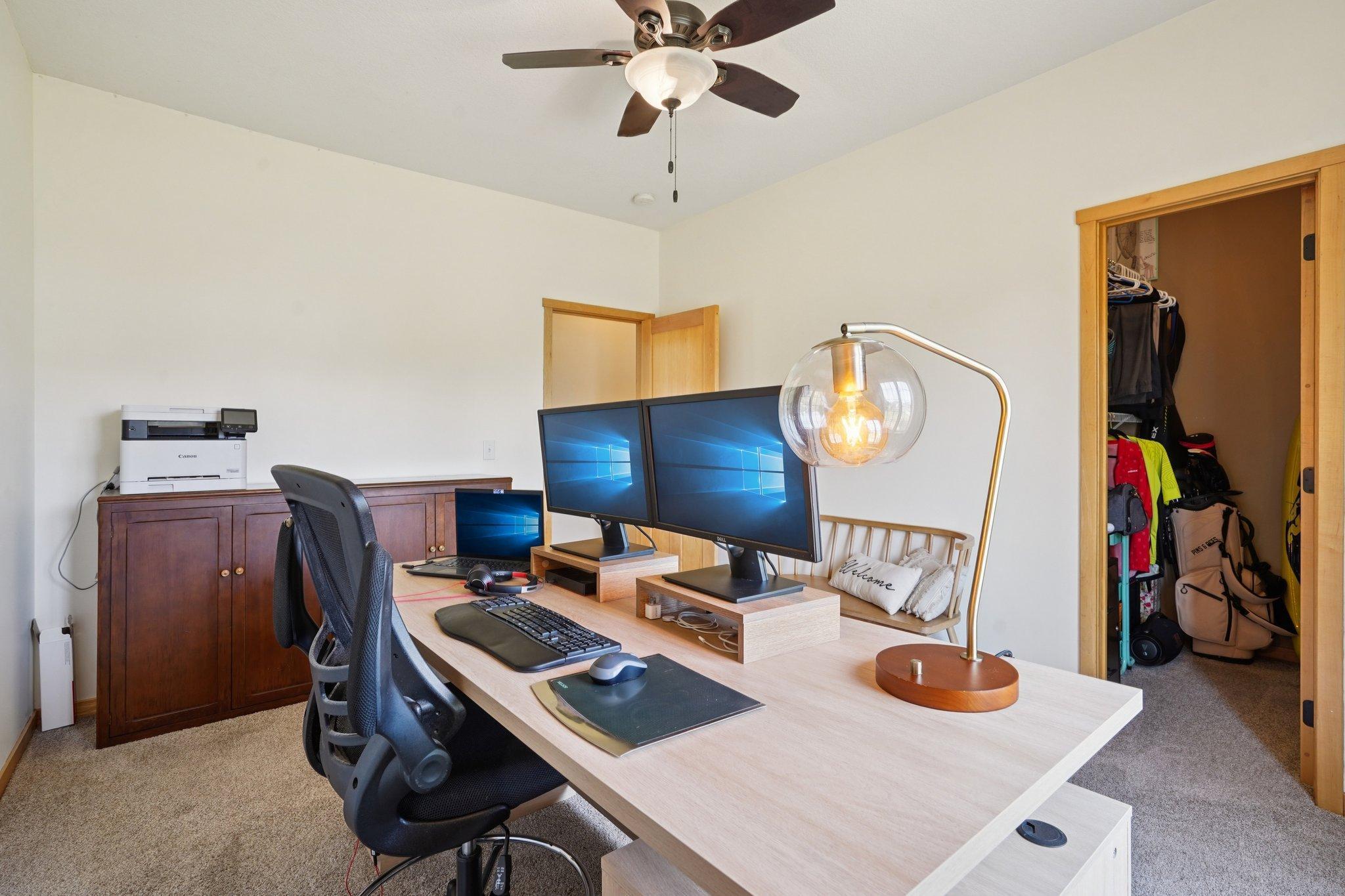 31-web-or-mls-Morningside Ct-S0804-031.jpg