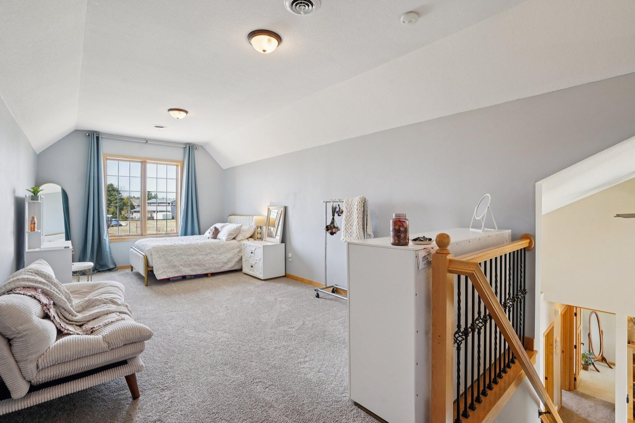 43-web-or-mls-Morningside Ct-S0804-043.jpg