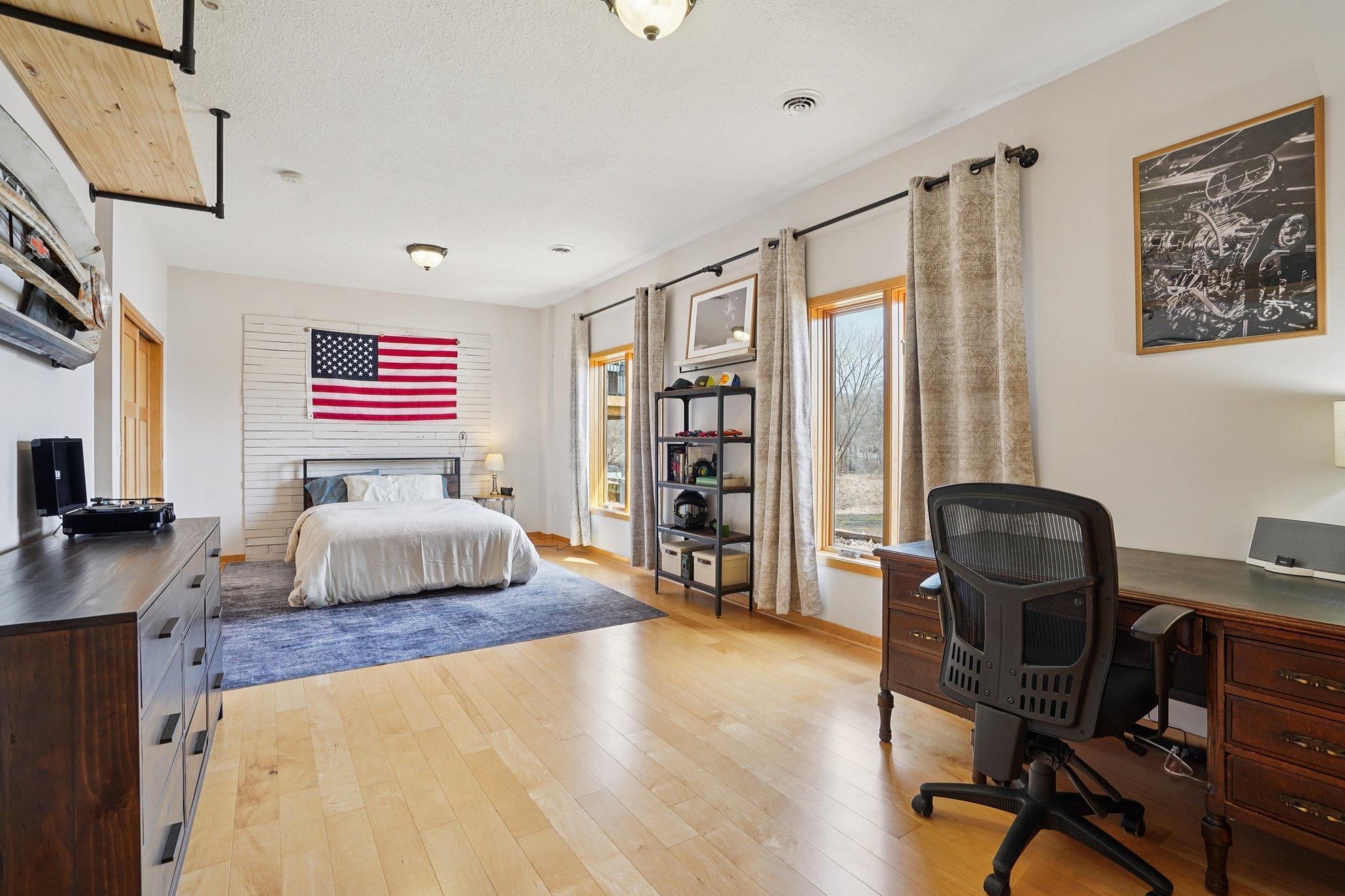 33-web-or-mls-Morningside Ct-S0804-033.jpg