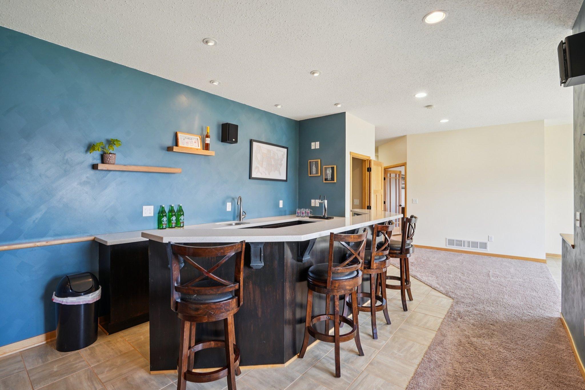 22-web-or-mls-Morningside Ct-S0804-022.jpg