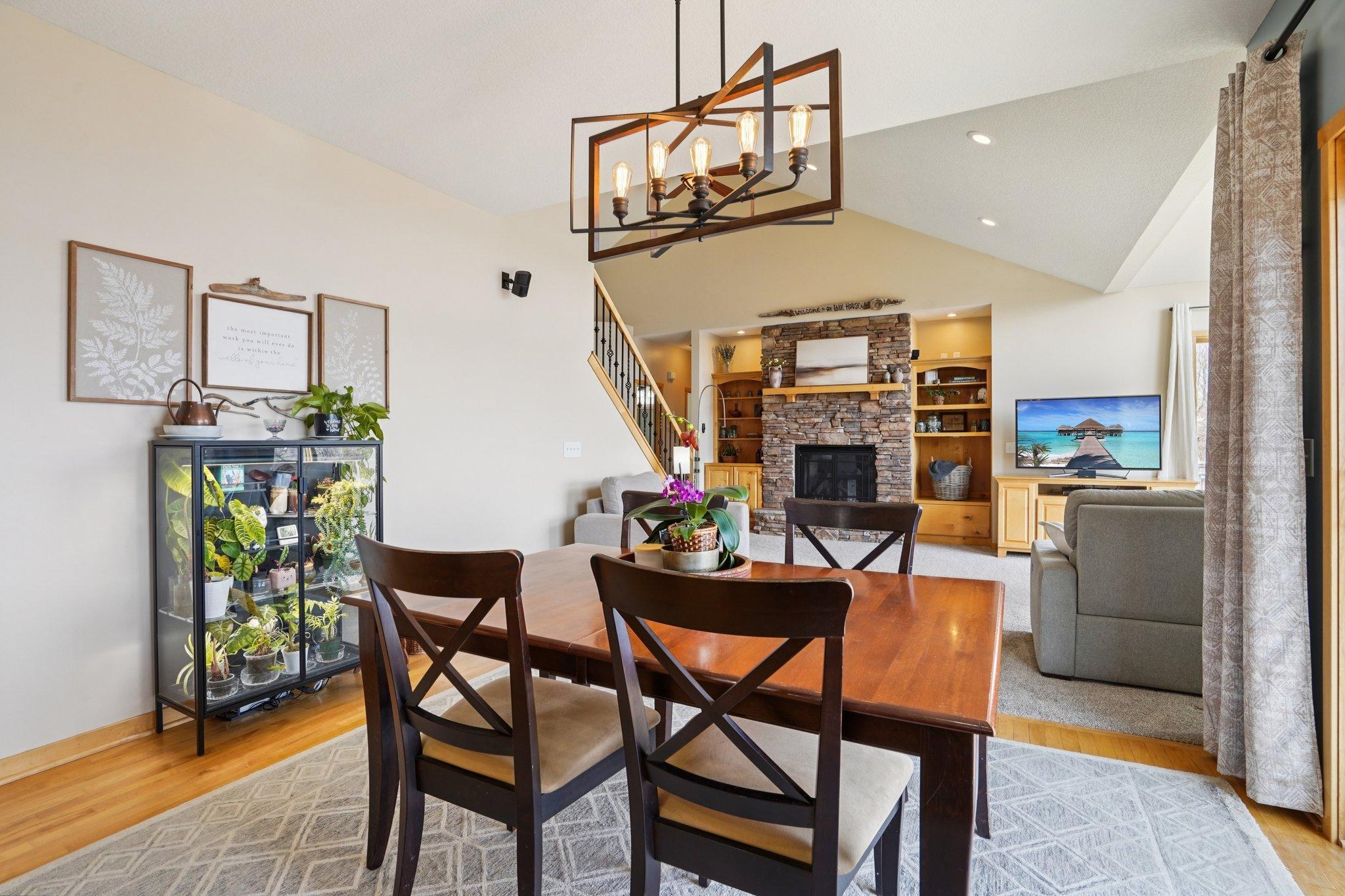 20-web-or-mls-Morningside Ct-S0804-020.jpg