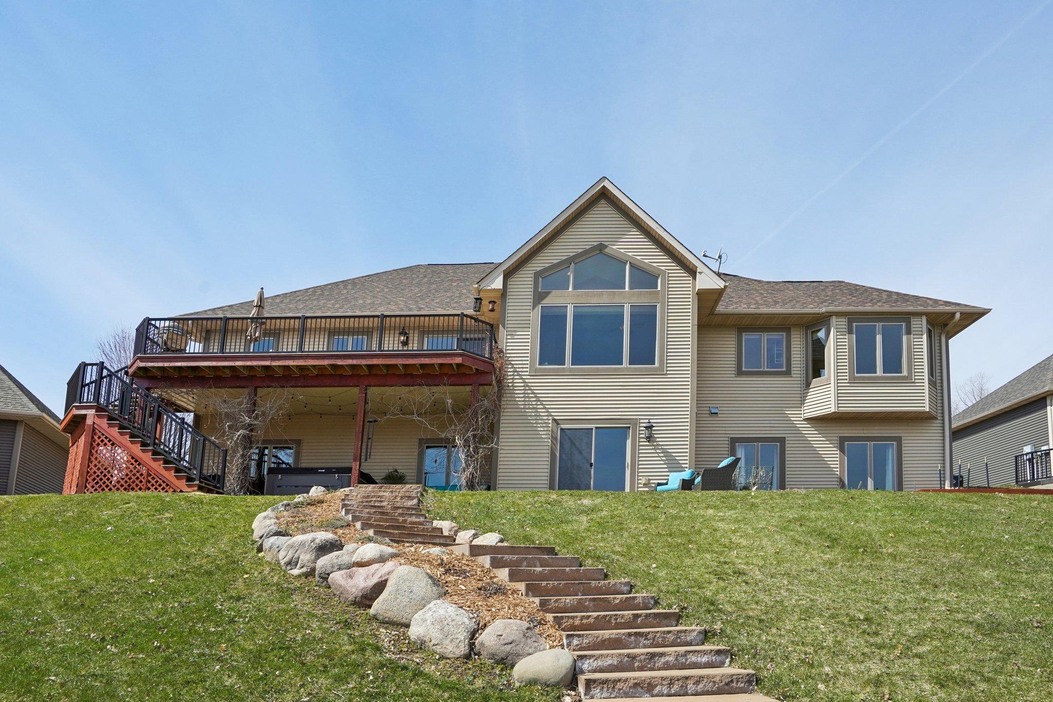 56-web-or-mls-Morningside Ct-S0804-056.jpg