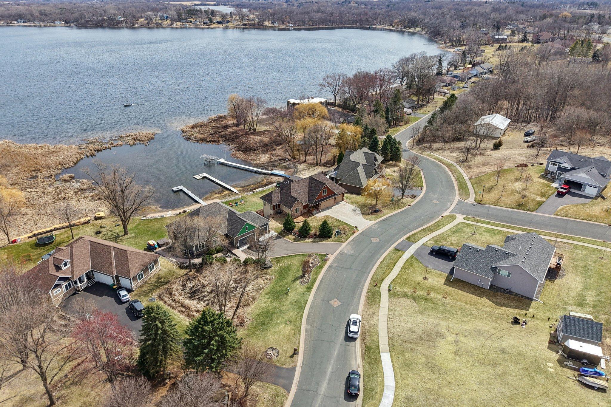 70-web-or-mls-Morningside Ct-S0804-070.jpg