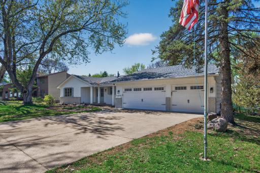 5400 Malibu Drive, Minneapolis, MN 55436
