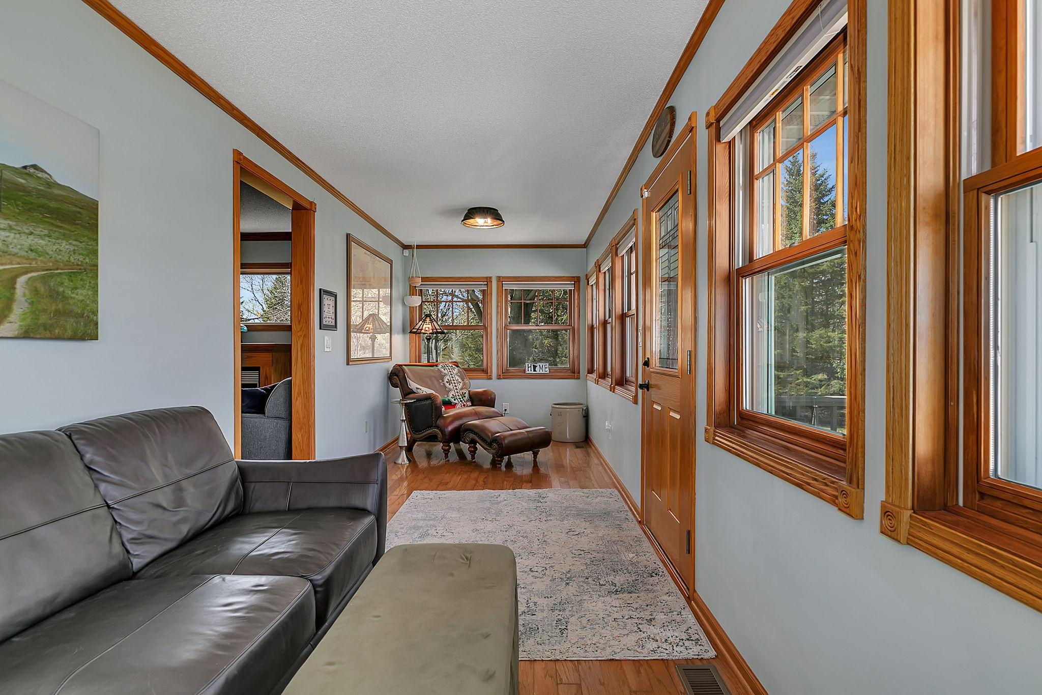 Another view of the sunroom area.