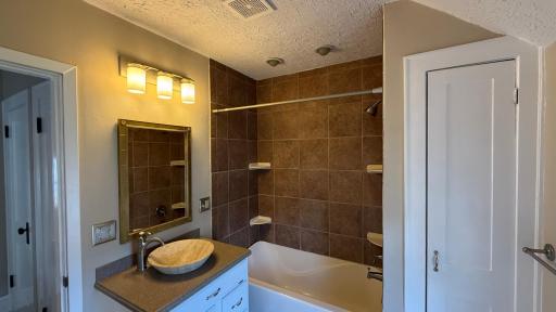 141 6th Avenue S, South Saint Paul, MN 55075