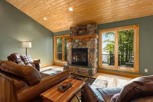 10580 Pine Song Drive, Nisswa, MN 56468