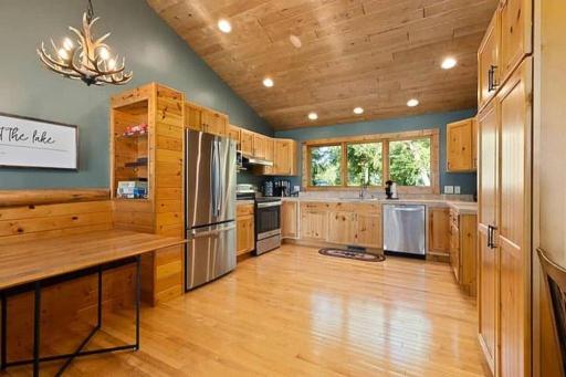10580 Pine Song Drive, Nisswa, MN 56468