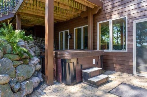10580 Pine Song Drive, Nisswa, MN 56468