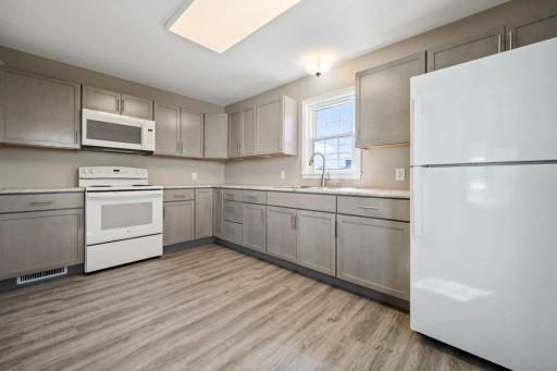 1014 Hawthorne Street, Alexandria, MN 56308