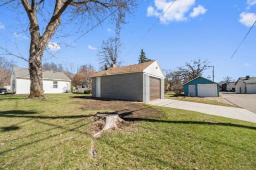 1014 Hawthorne Street, Alexandria, MN 56308