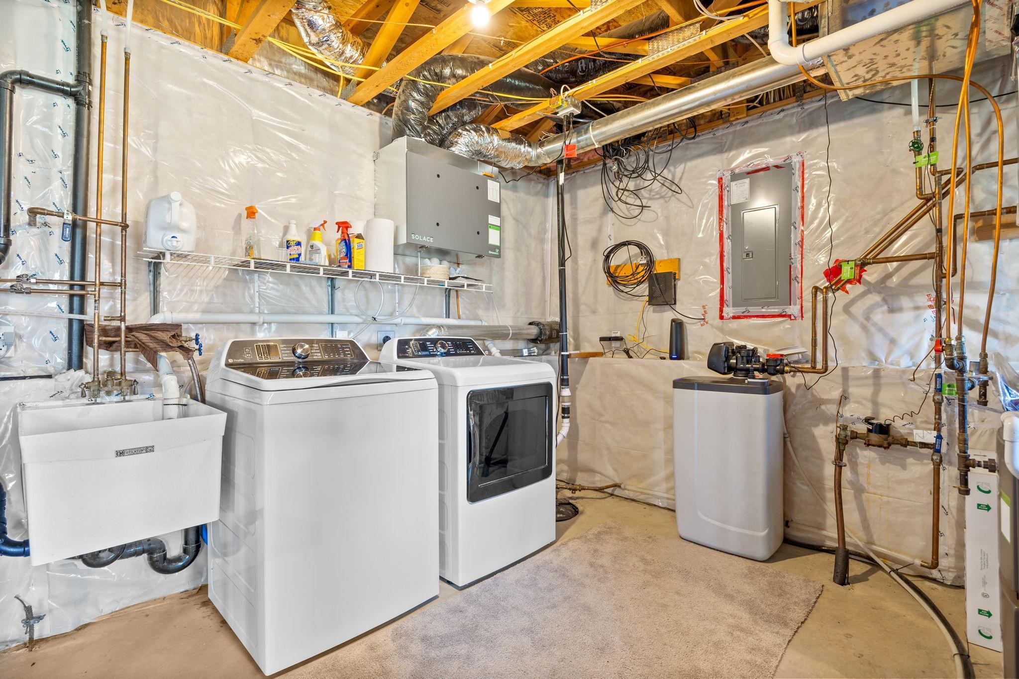 Laundry Room.jpg