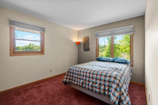 5946 W Bald Eagle Boulevard, Saint Paul, MN 55110
