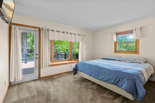 5946 W Bald Eagle Boulevard, Saint Paul, MN 55110