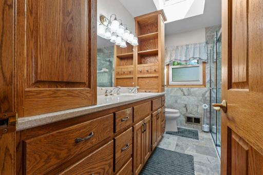 5946 W Bald Eagle Boulevard, Saint Paul, MN 55110