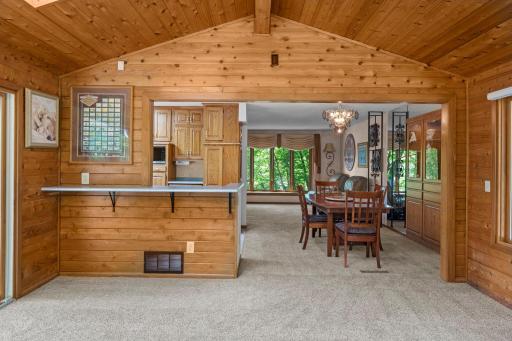 5946 W Bald Eagle Boulevard, Saint Paul, MN 55110