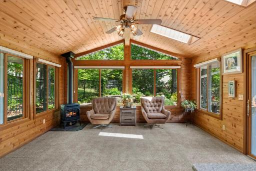 5946 W Bald Eagle Boulevard, Saint Paul, MN 55110