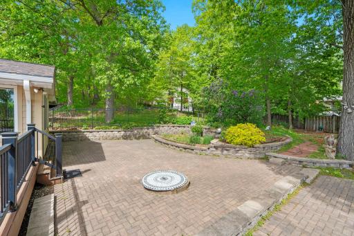5946 W Bald Eagle Boulevard, Saint Paul, MN 55110