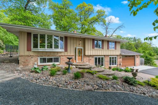 5946 W Bald Eagle Boulevard, Saint Paul, MN 55110