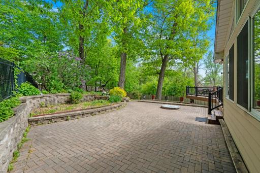 5946 W Bald Eagle Boulevard, Saint Paul, MN 55110