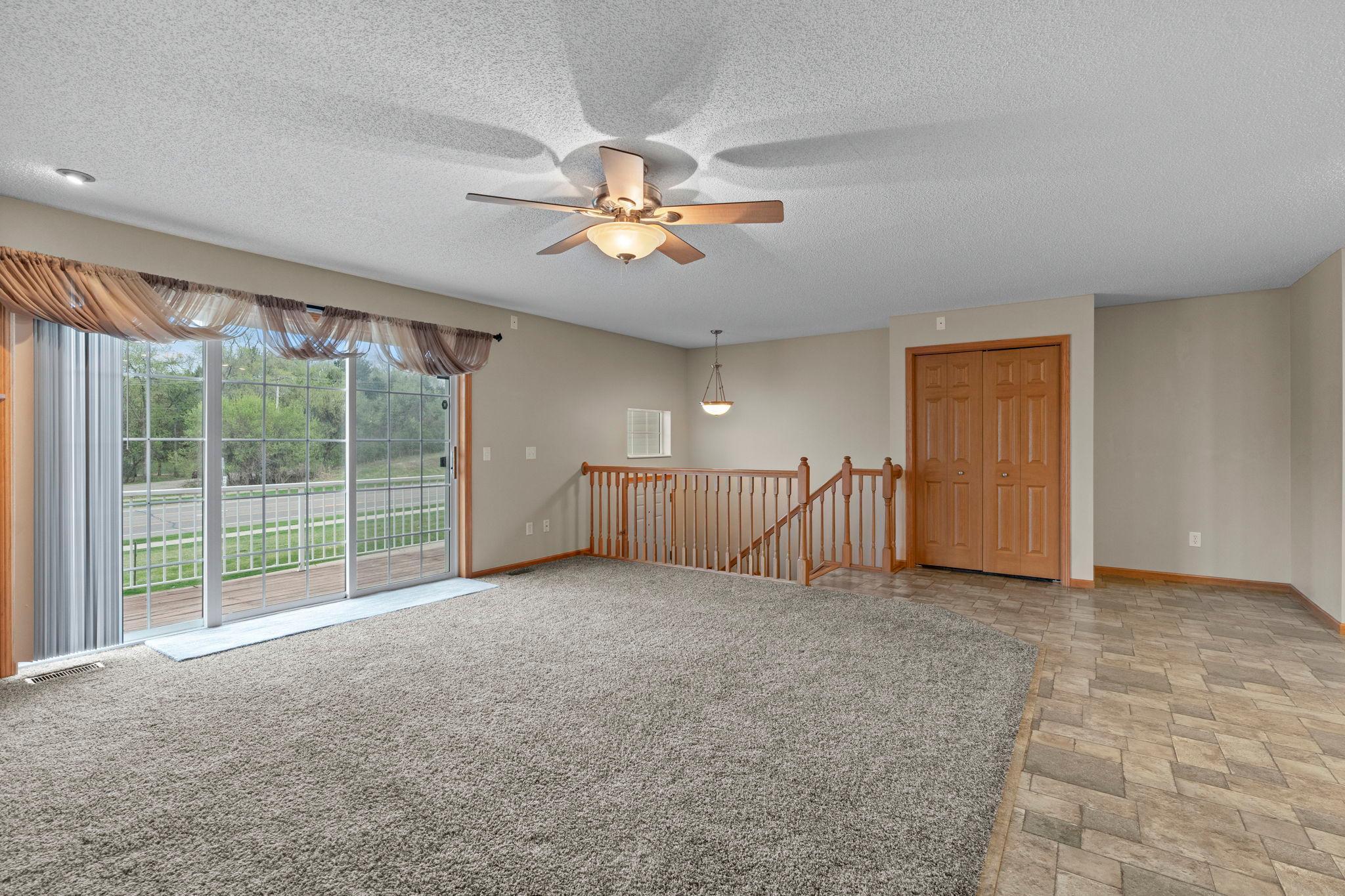 Living room - Main level