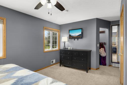 2293 Golfview Drive, Saint Paul, MN 55110