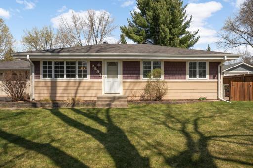 2293 Golfview Drive, Saint Paul, MN 55110
