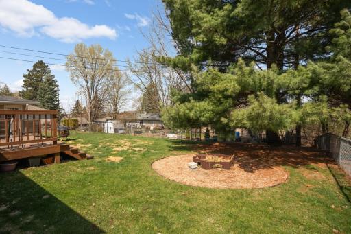 2293 Golfview Drive, Saint Paul, MN 55110