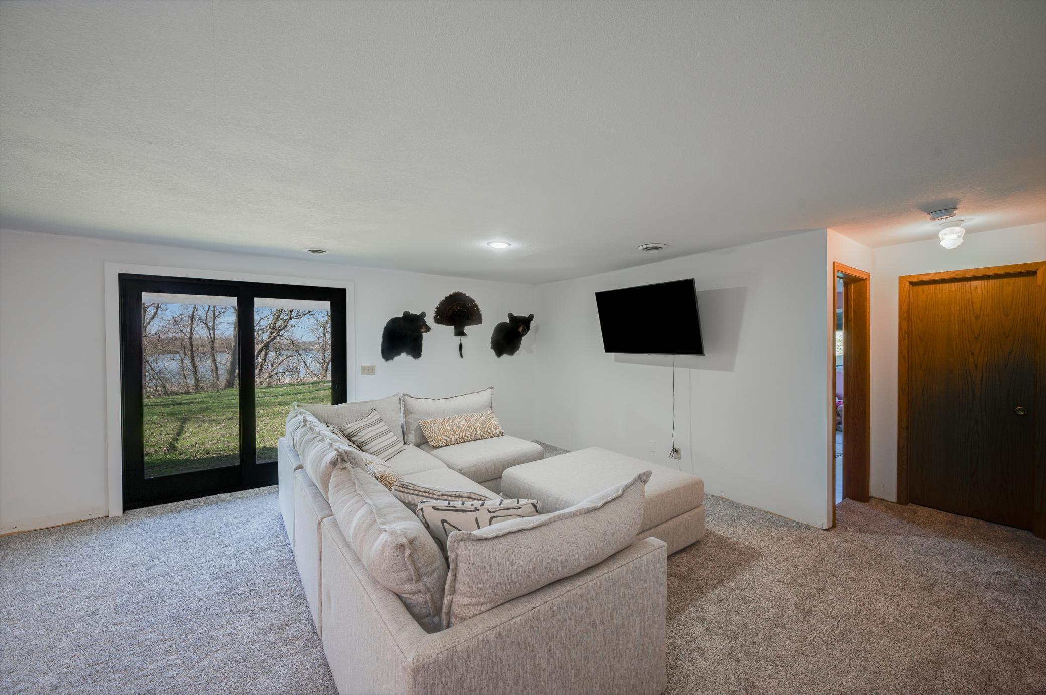 19817 Dogwood Rd Lake Crystal MN-35.jpg