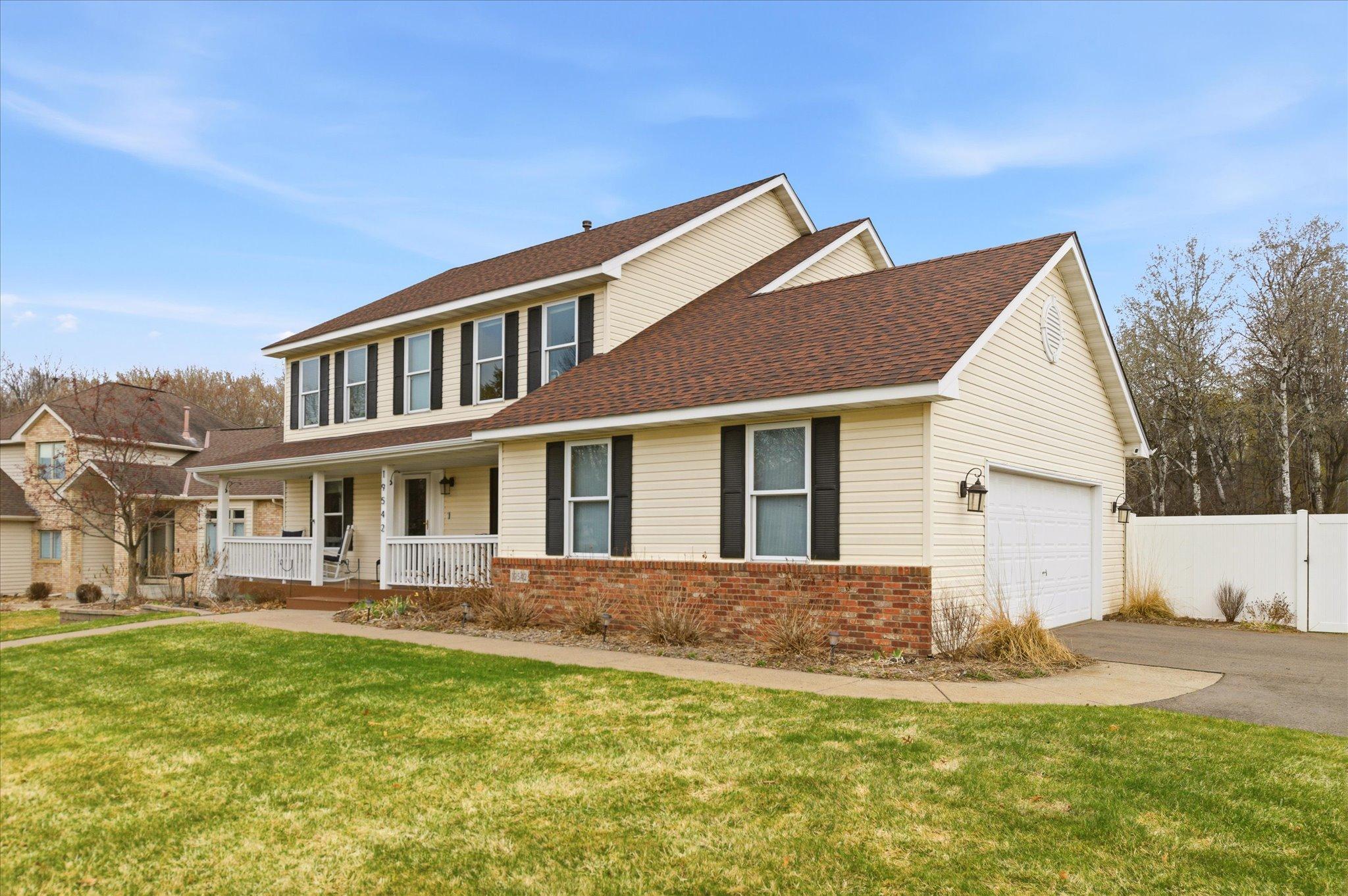 02-19542 Upland St NW [2970167]- 002.jpg