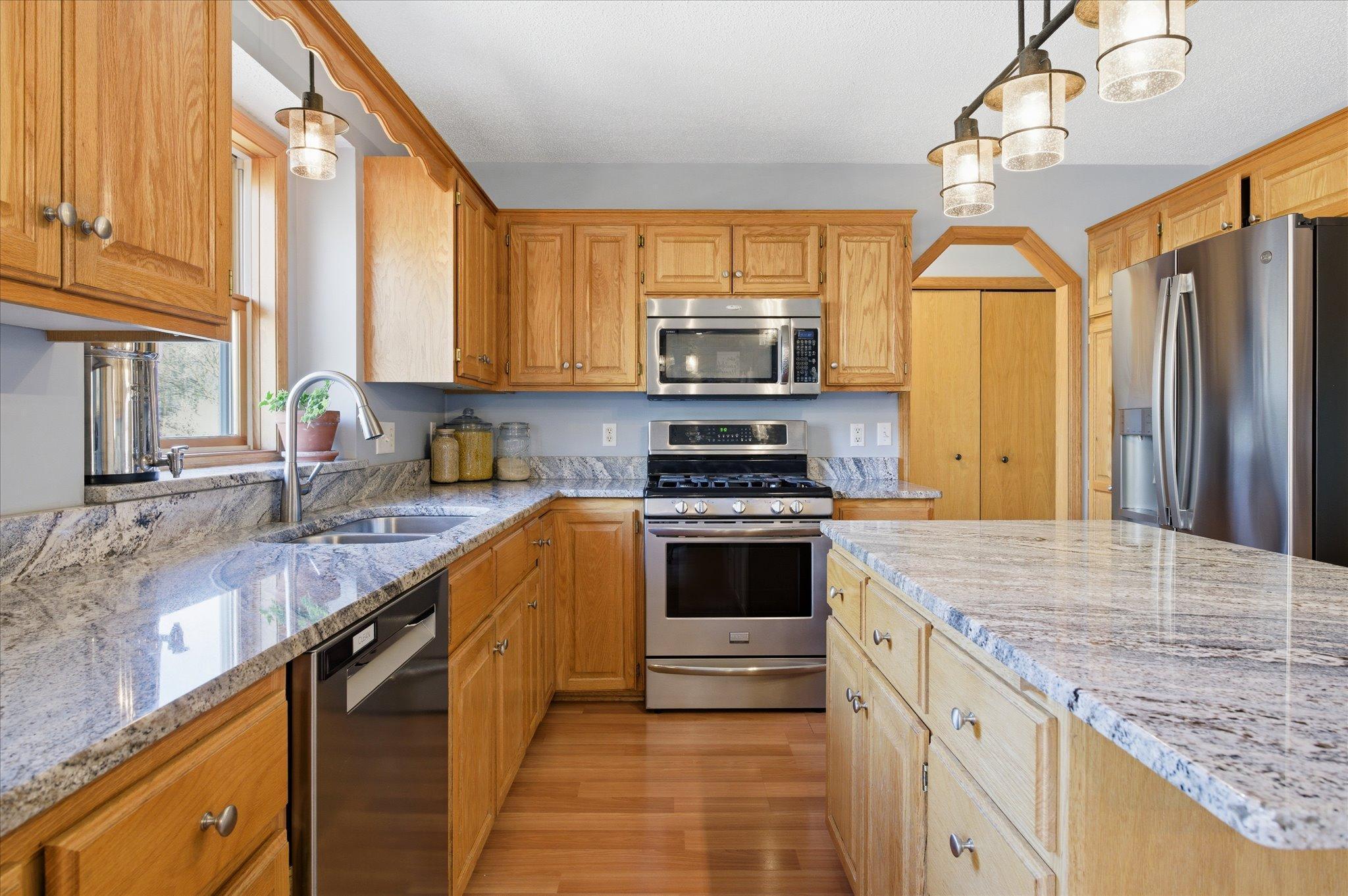 18-19542 Upland St NW [2973929]- 013.jpg