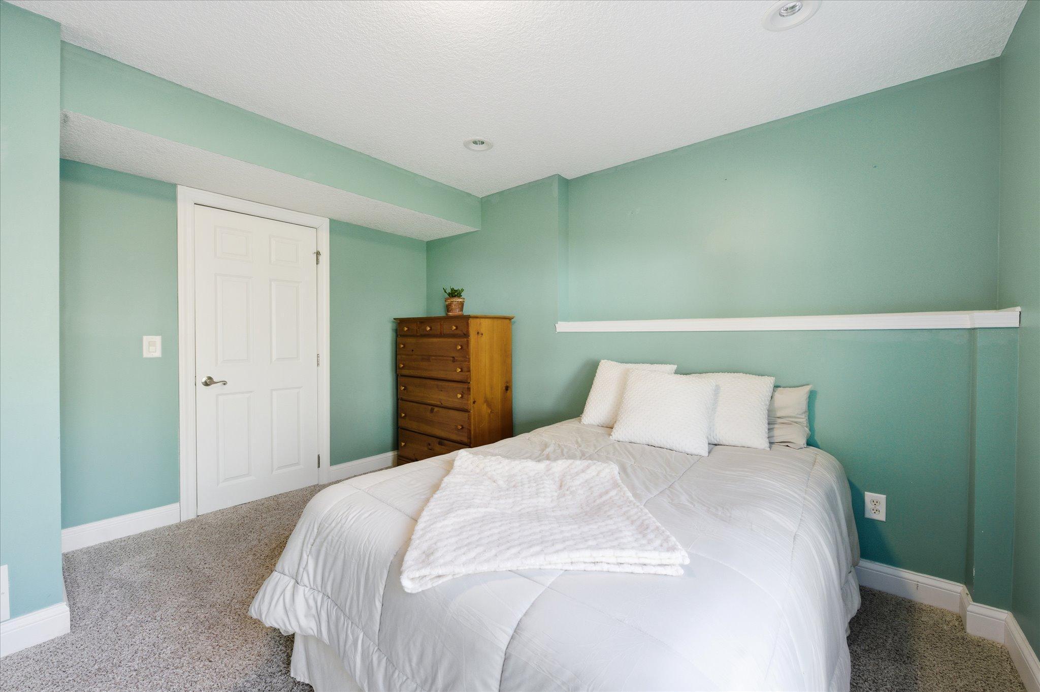 50-19542 Upland St NW [2973929]- 045.jpg