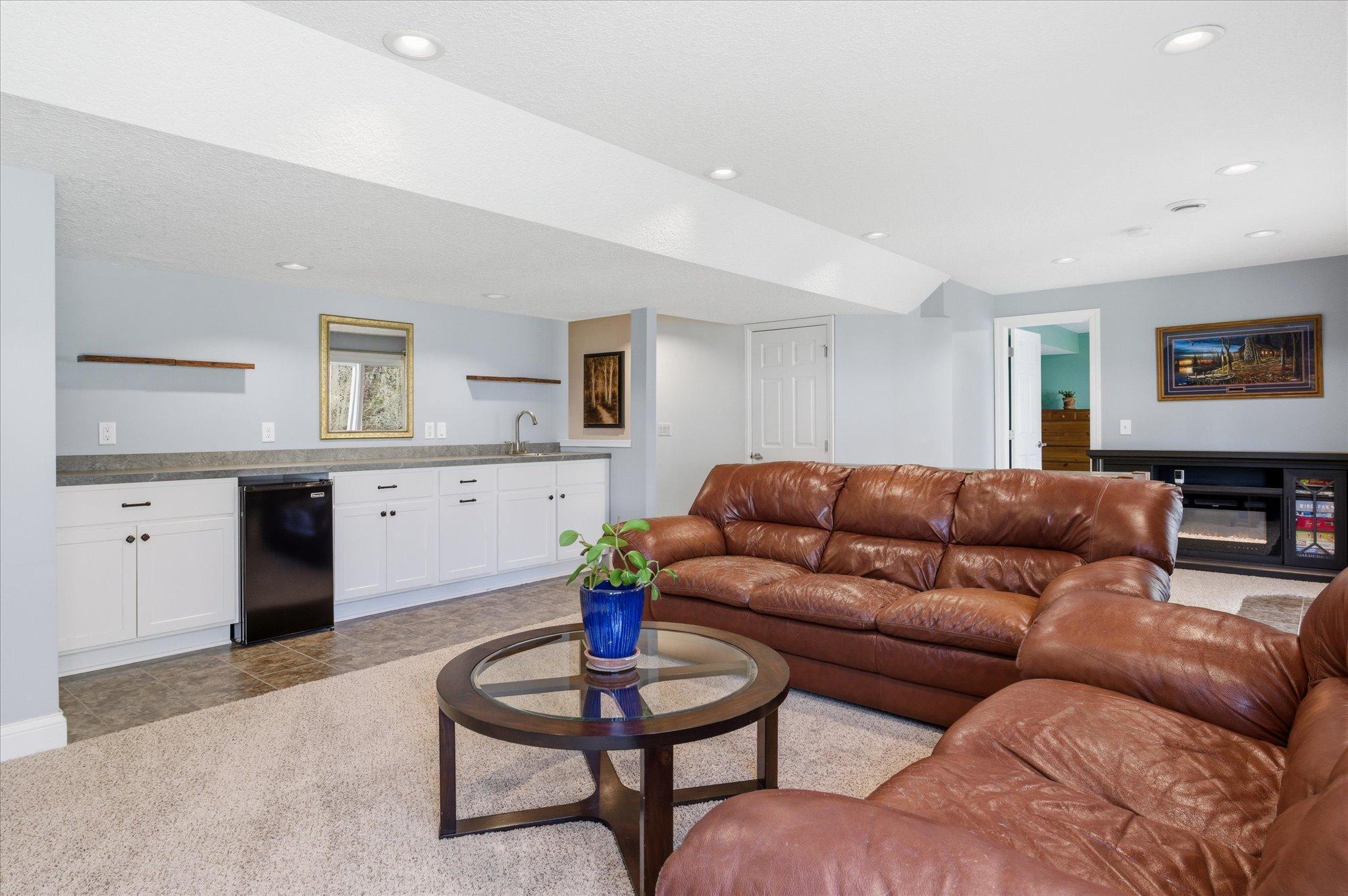 48-19542 Upland St NW [2973929]- 043.jpg