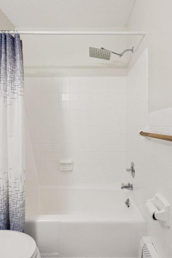 2730 Dale Street N, D311, Roseville, MN 55113