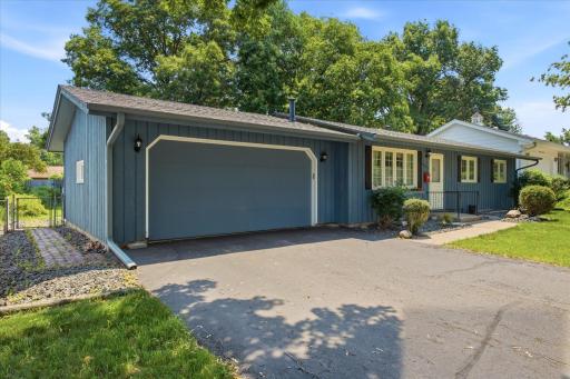 2273 Pleasant View Drive, Saint Paul, MN 55112