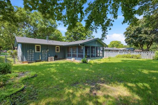 2273 Pleasant View Drive, Saint Paul, MN 55112