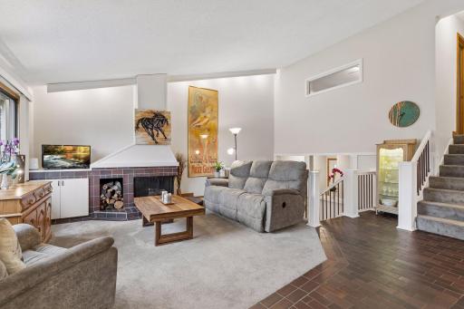 Another view of the LR and stairway