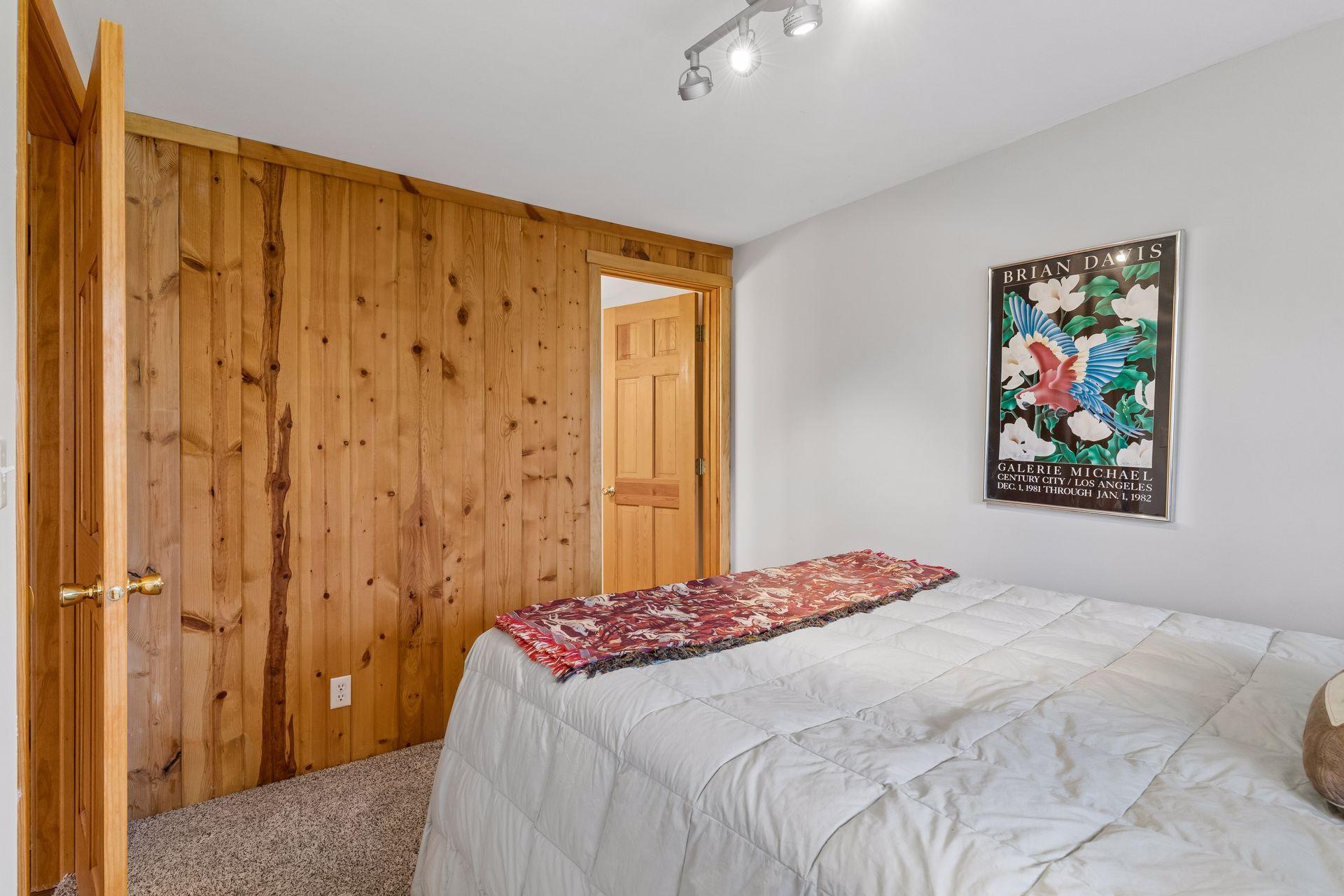 Door to private bath