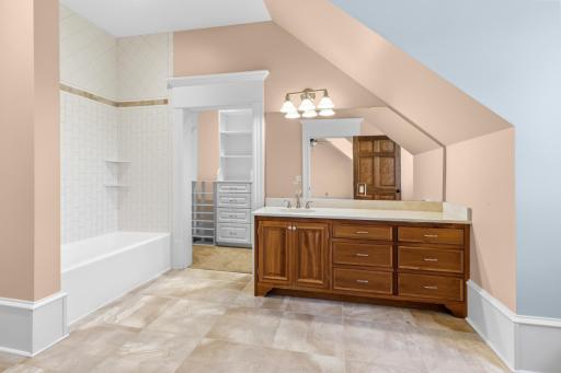 1505 Neal Avenue Court N, Lake Elmo, MN 55042