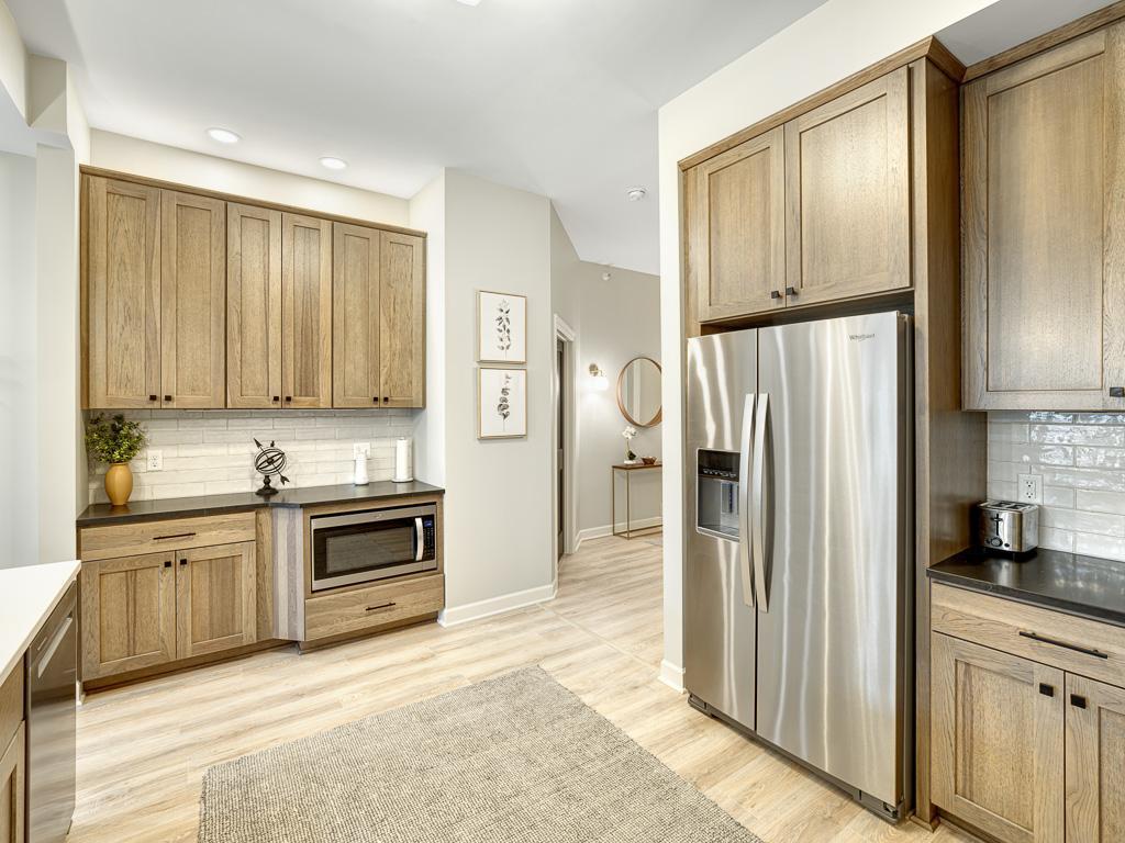 Custom tiled backsplash!