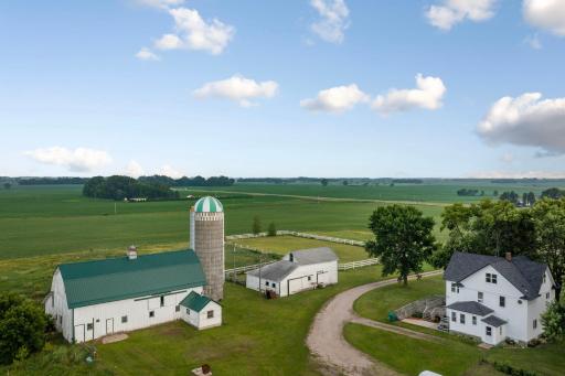 12406 Highway 212, Glencoe, MN 55336