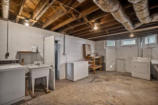 12406 Highway 212, Glencoe, MN 55336